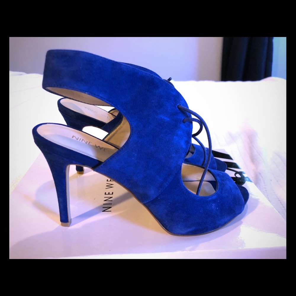 🆕 Brand New Nine West blue suede heels